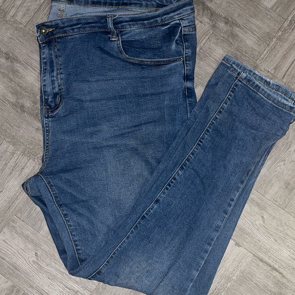 Lucky& blessed jeans